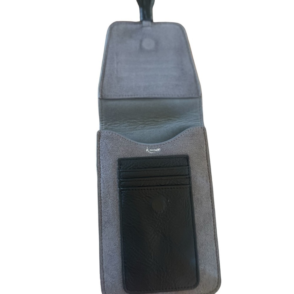 K Carrol Key & Card Holder with RFID Protection - Picture 6 of 10